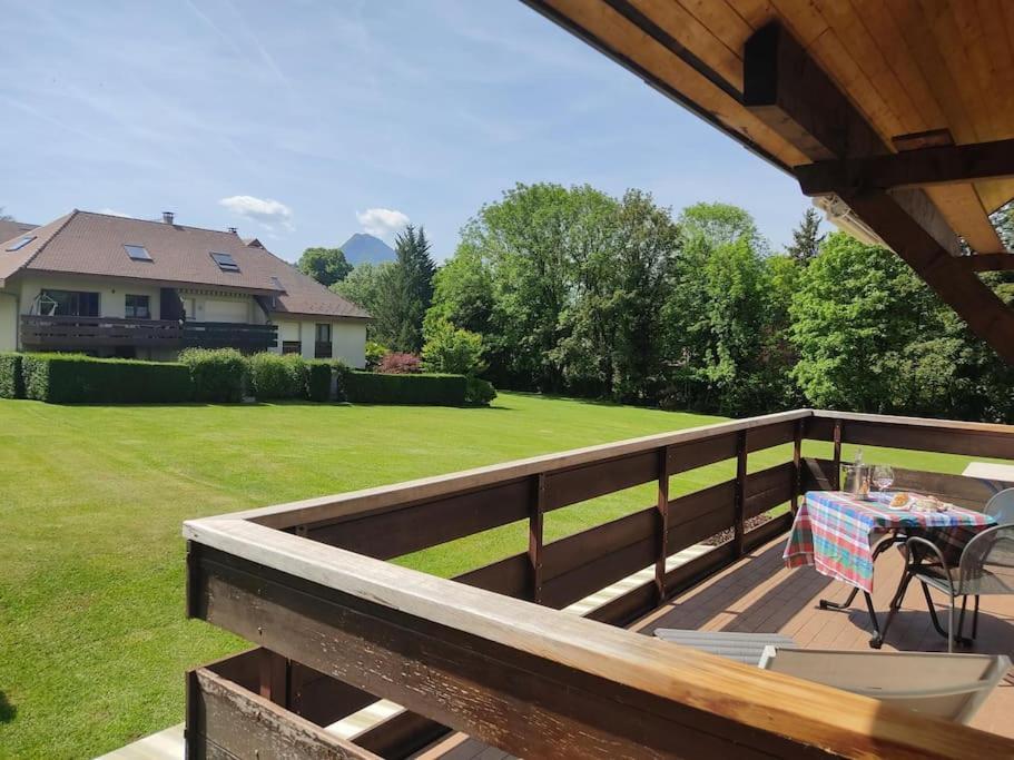 Bel Appartement Au Calme A 5 Minutes Du Village Menthon-Saint-Bernard Exterior photo
